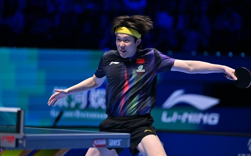 开云电竞-直落三局轻松胜出！王楚钦3-0横扫卢伟，两连胜晋级世界杯16强